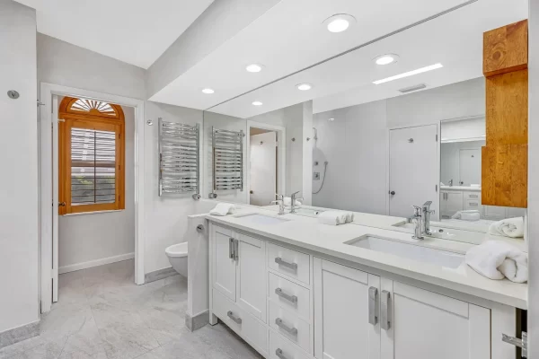 30e78ecf3b56a5143e0f504ce6c0c932-uncropped_scaled_within_1536_1152