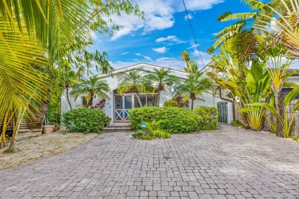 38ddc206f468eeb738bcb86fb9f63682-uncropped_scaled_within_1536_1152