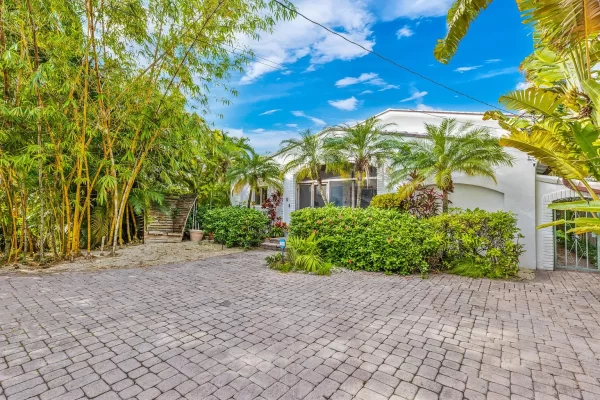 3bdefeb28fc5815f5a22cdff8bfde513-uncropped_scaled_within_1536_1152