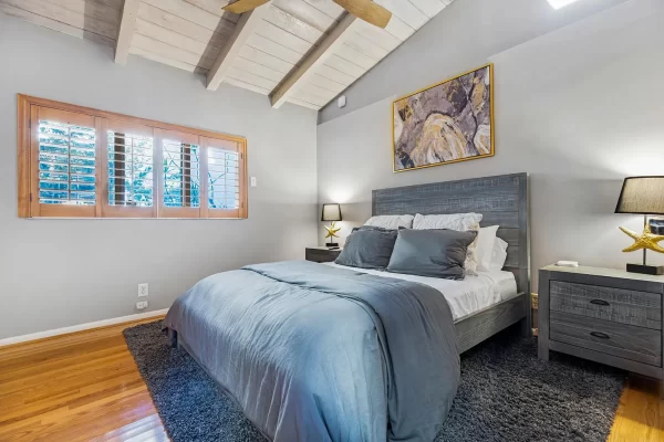 57d7d9084a6c8451d4d652eb2e09c818-uncropped_scaled_within_1536_1152