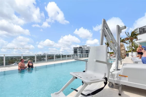 8f2fe2ff24da3472254868dfcd10fc0al-m1045368280rd-w2048_h1536