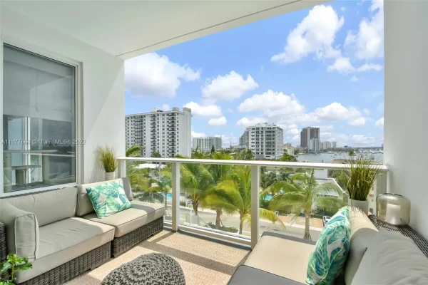 8f2fe2ff24da3472254868dfcd10fc0al-m2752663096rd-w2048_h1536