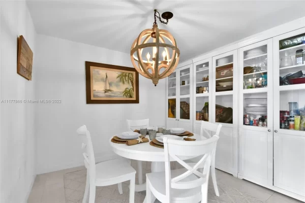 8f2fe2ff24da3472254868dfcd10fc0al-m3728324237rd-w2048_h1536