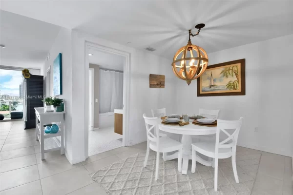 8f2fe2ff24da3472254868dfcd10fc0al-m635626592rd-w2048_h1536