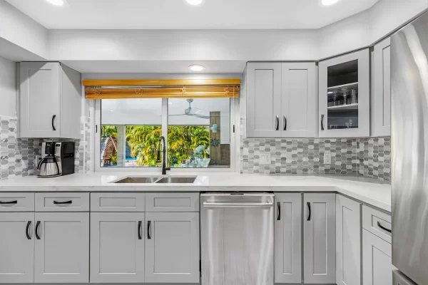 bdca160789cca328b77033d21aa0715f-uncropped_scaled_within_1536_1152