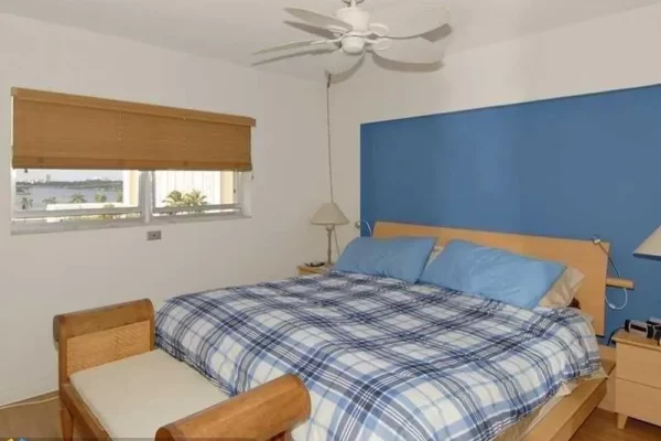 ca10947c35c8417eb78a4790b74cdc7bl-m22rd-w2048_h1536